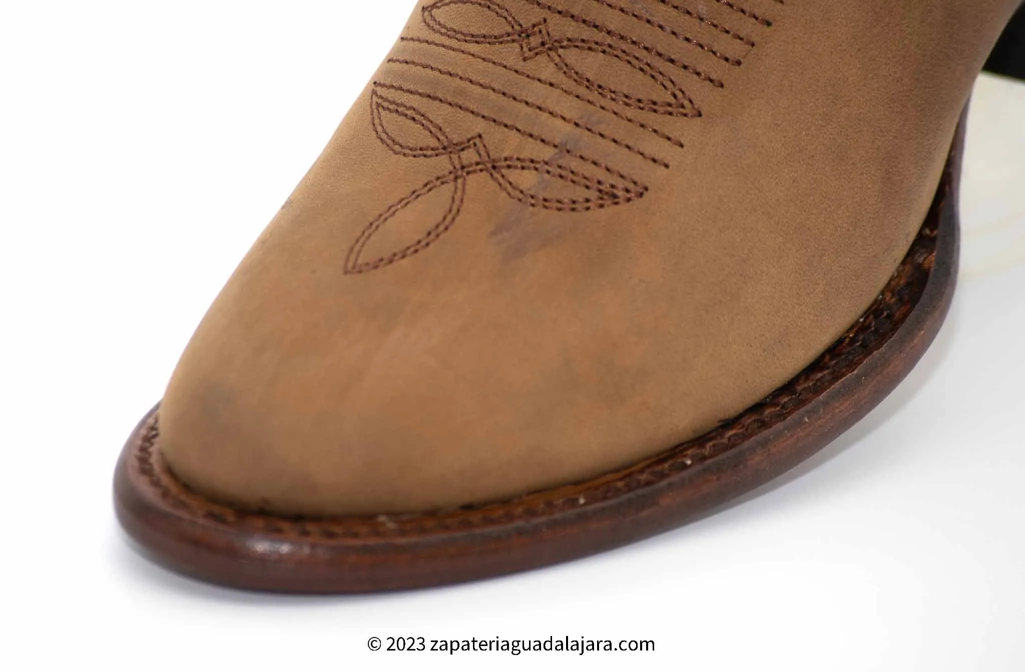 356231 OVAL TOE CRAZY TAN