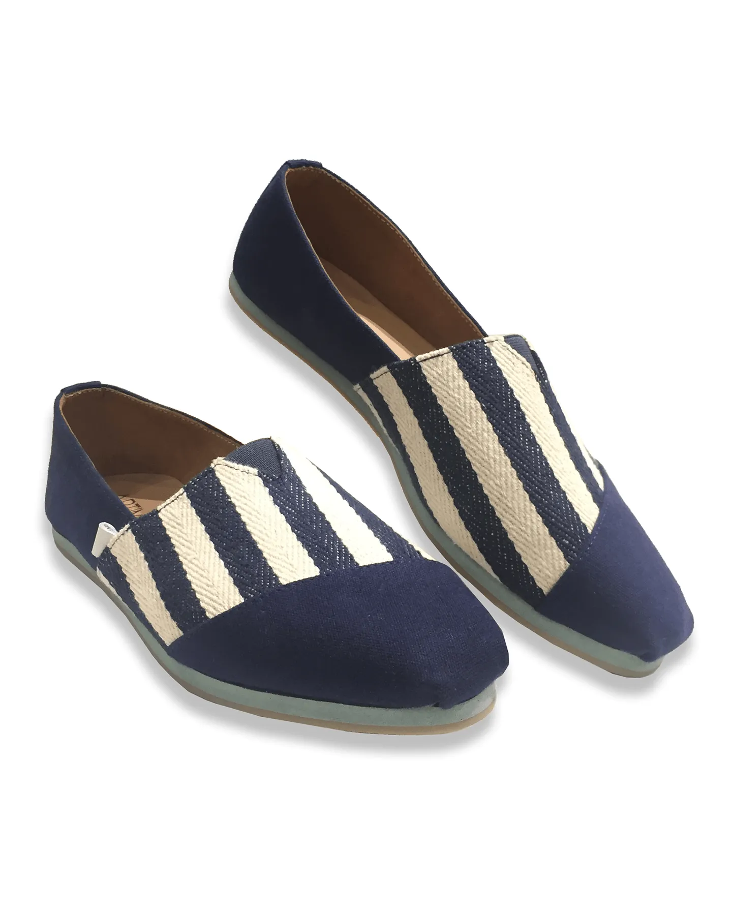 Atoms Stripes