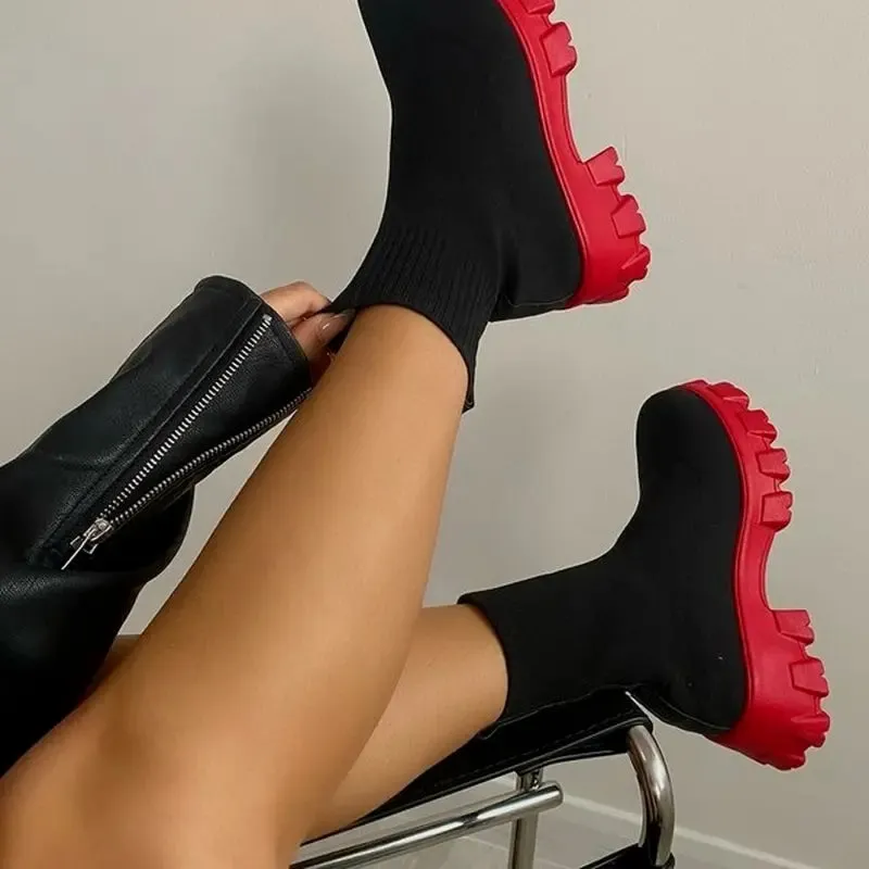 CRESCENTWOOD™ WOMEN'S THICK-SOLED SHORT WINTER BOOTS