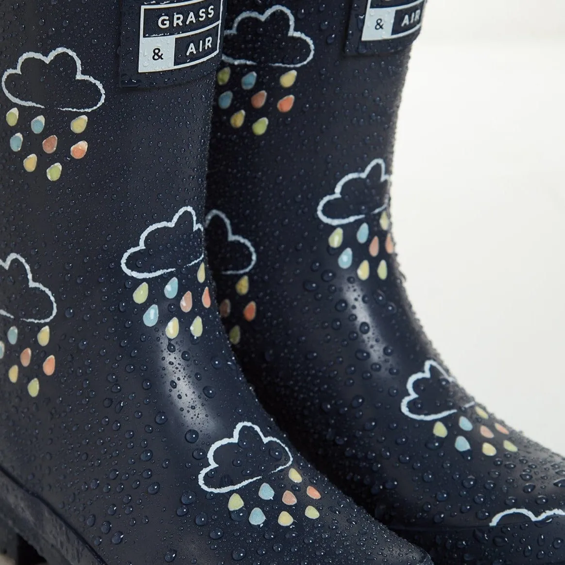 Grass & Air Older Kids Colour Changing Wellies (Navy)