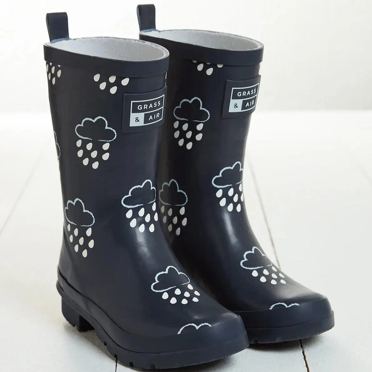 Grass & Air Older Kids Colour Changing Wellies (Navy)