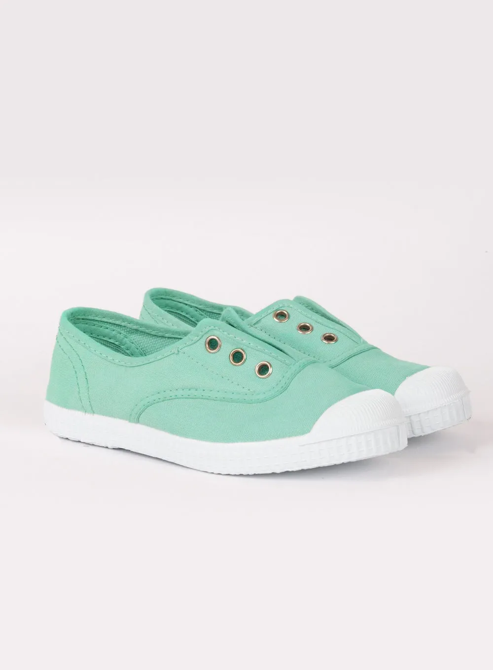 Hampton Canvas Plum Plimsolls in Mint