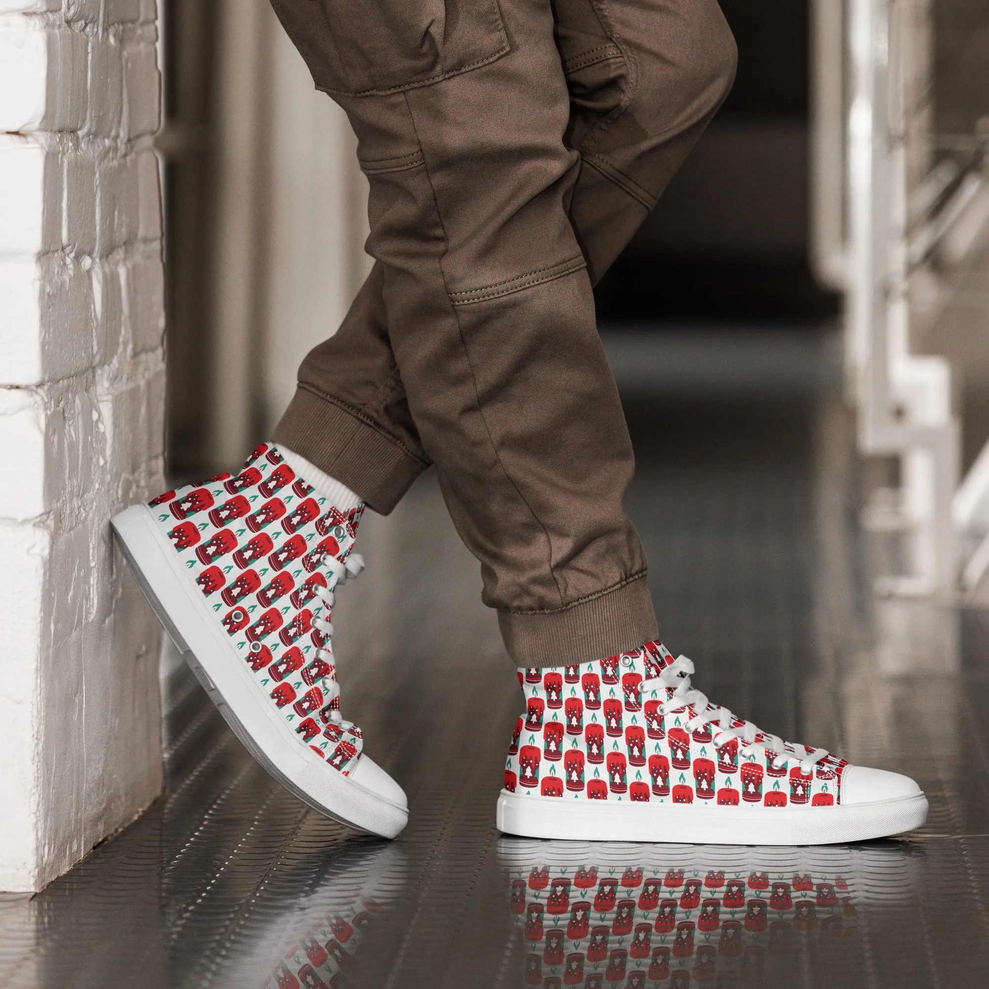 Men Christmas High Top Canvas Shoes (Glamourange Holiday Magic Canvas Shoes For Men - 0010)