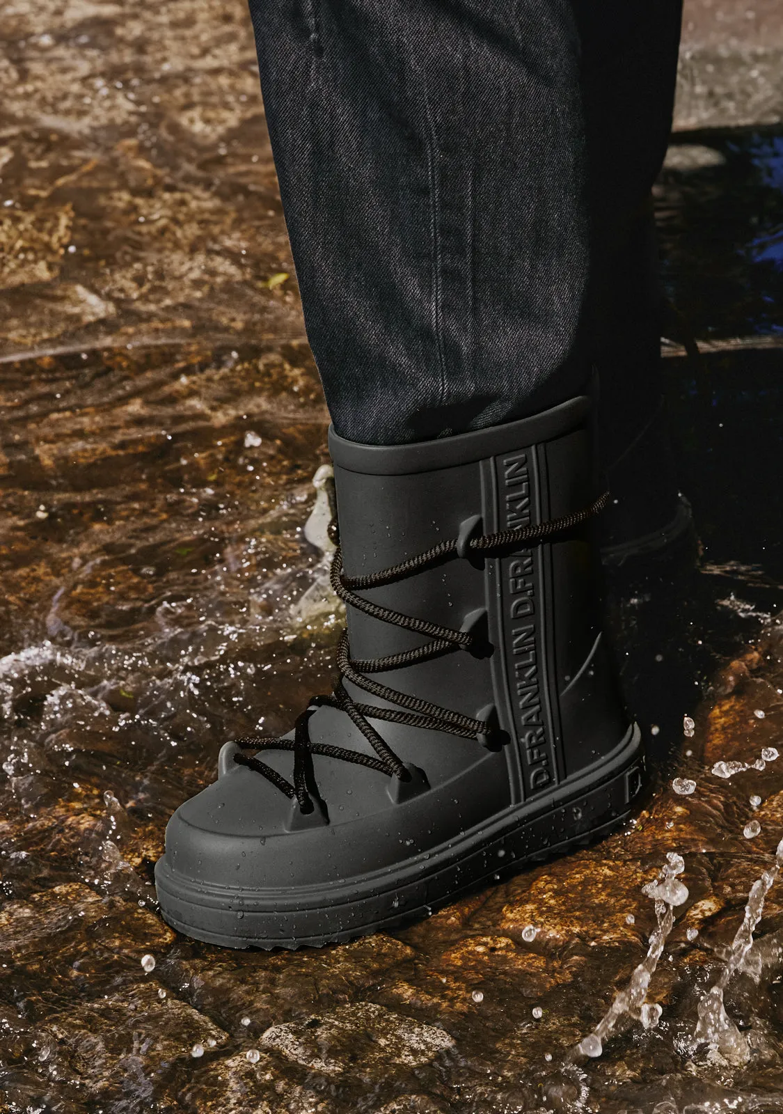 Nevis Black