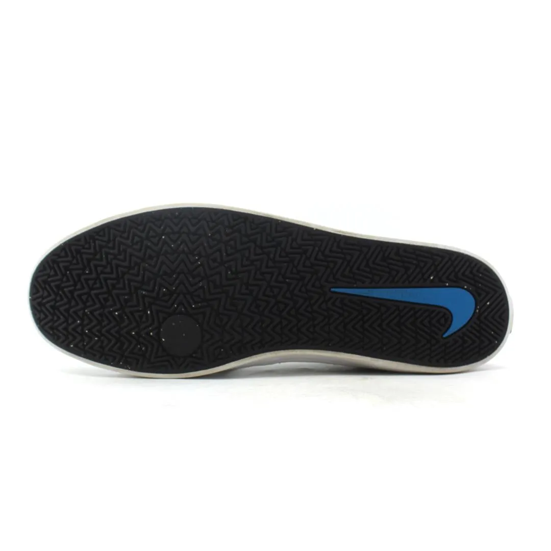 NIKE  CHECK SOLARSOFT CANVAS