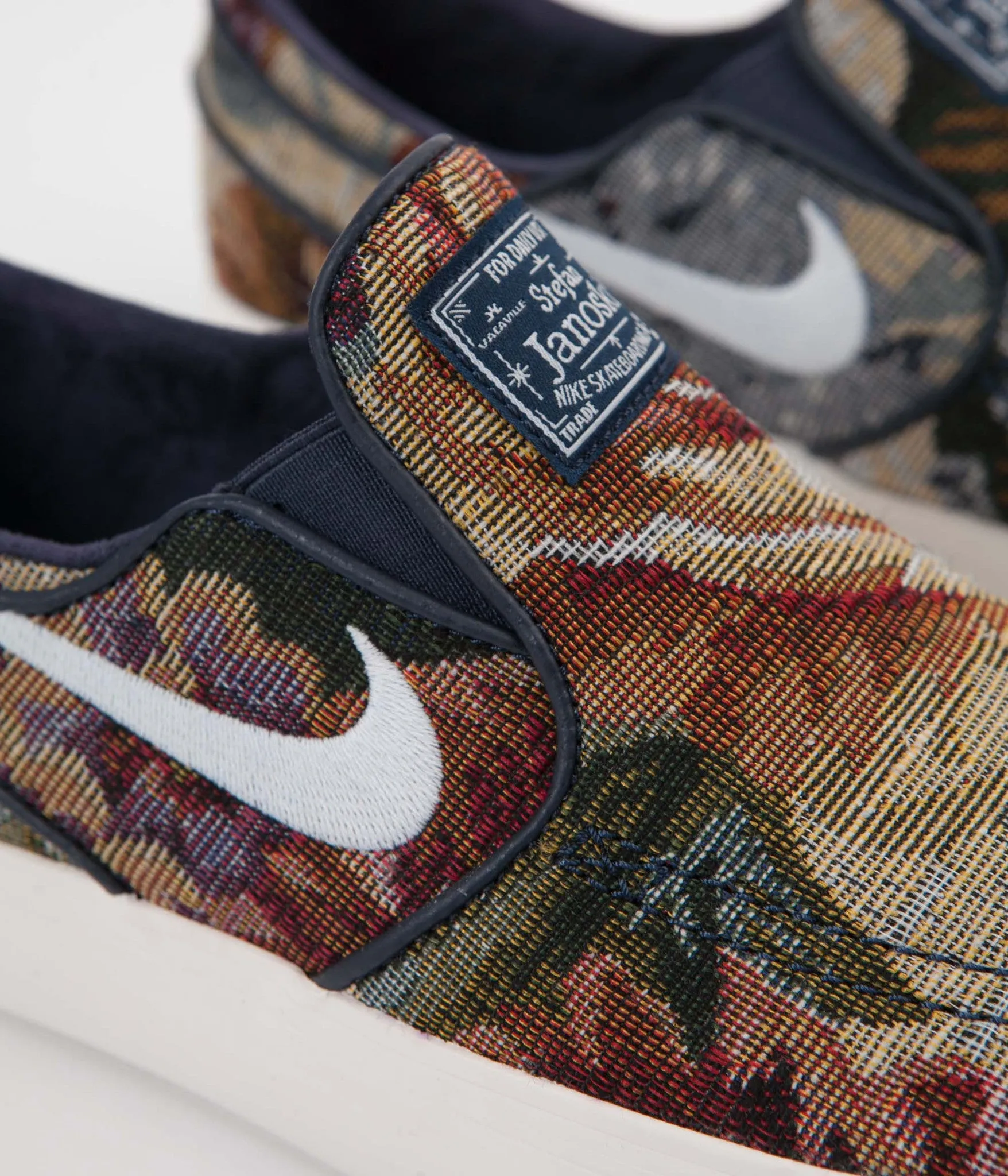 Nike SB Stefan Janoski Slip On Canvas Premium Shoes - Multi-colour / White - Ivory - Obsidian