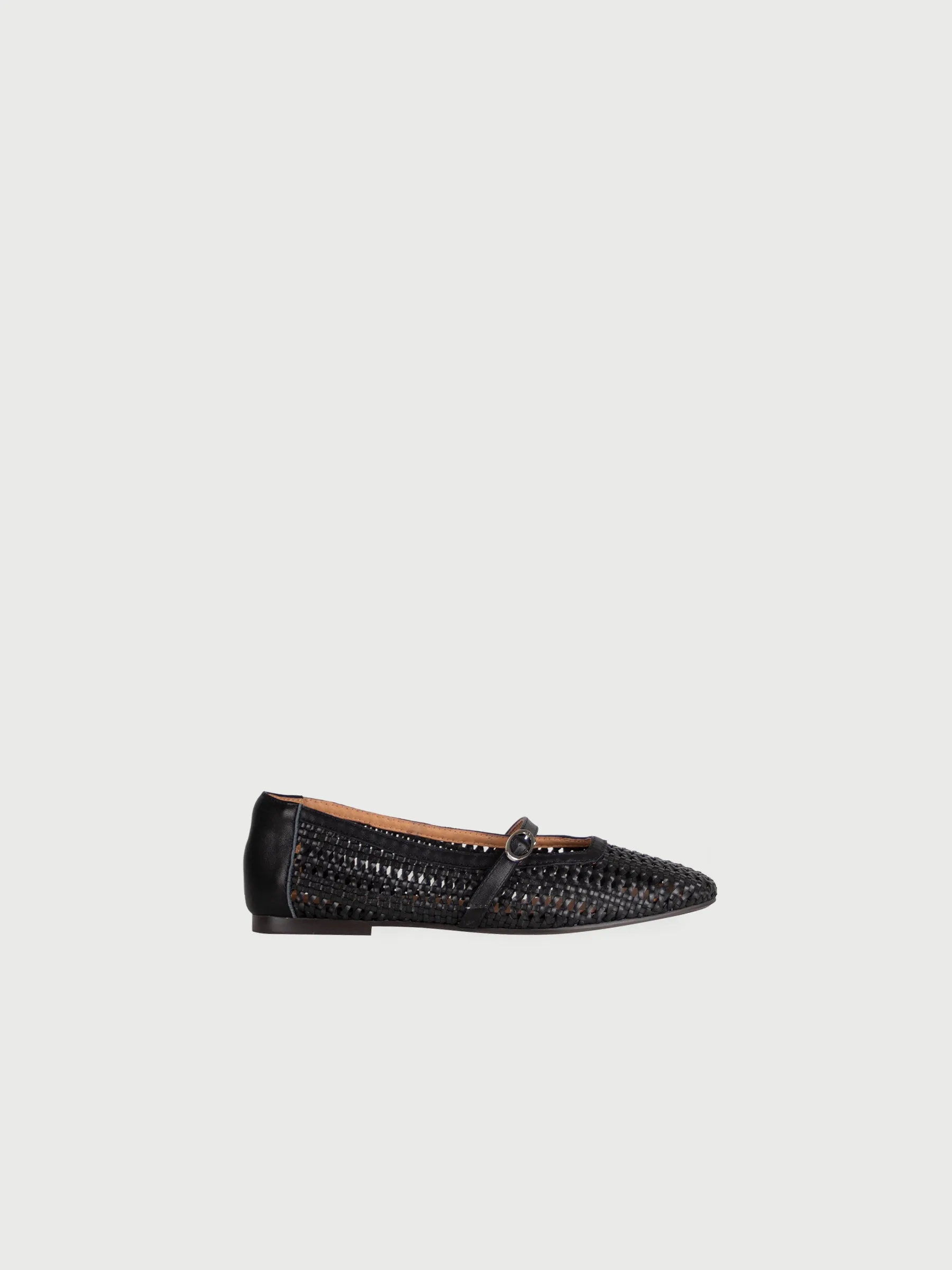 Noah 𖠁 Round Toe Woven Mary Jane Flats