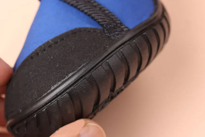 Non slip wear resistant medium large dog shoes