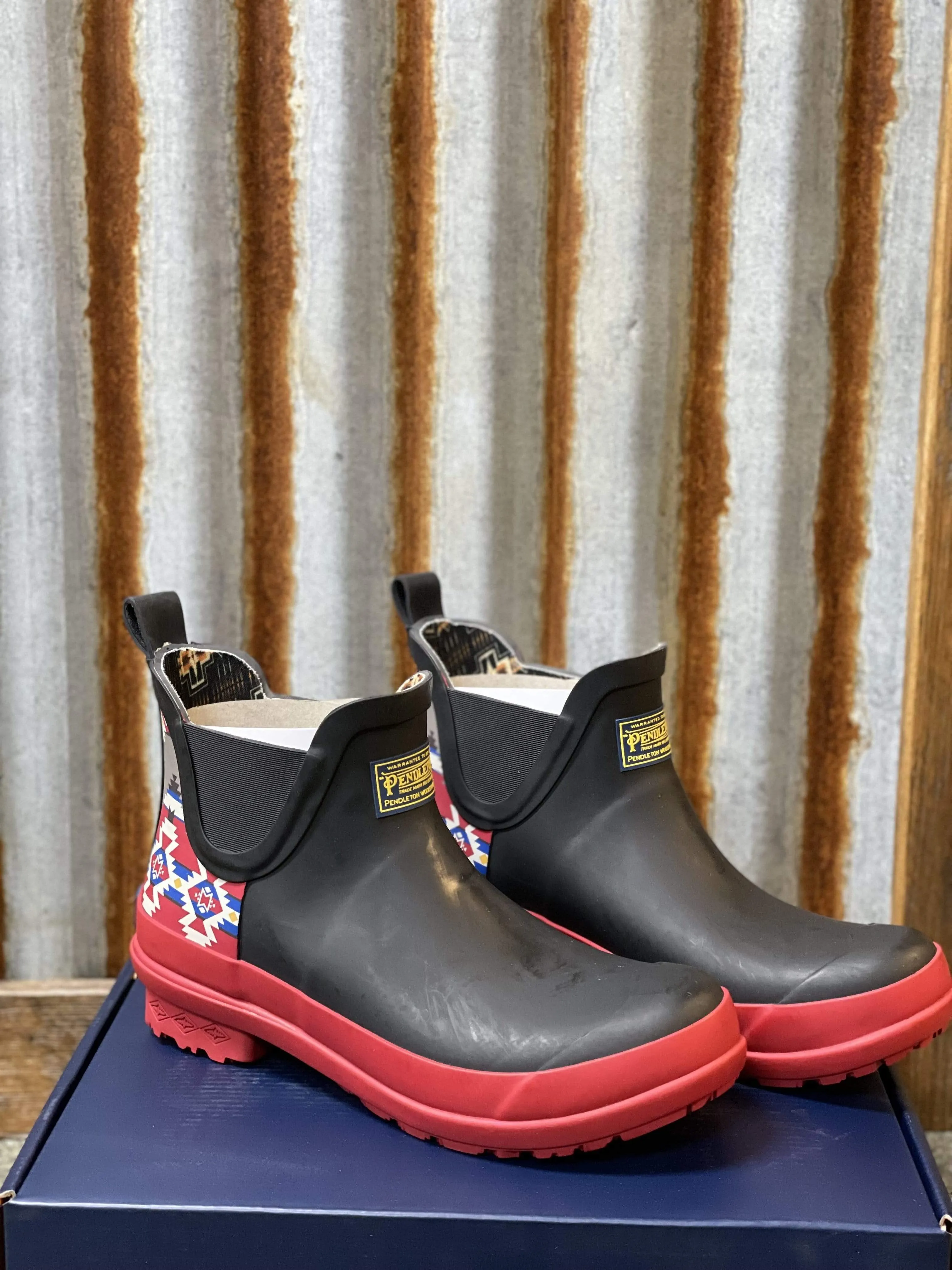 Pendelton Heritage min Majesty Chelsesa Rain boots