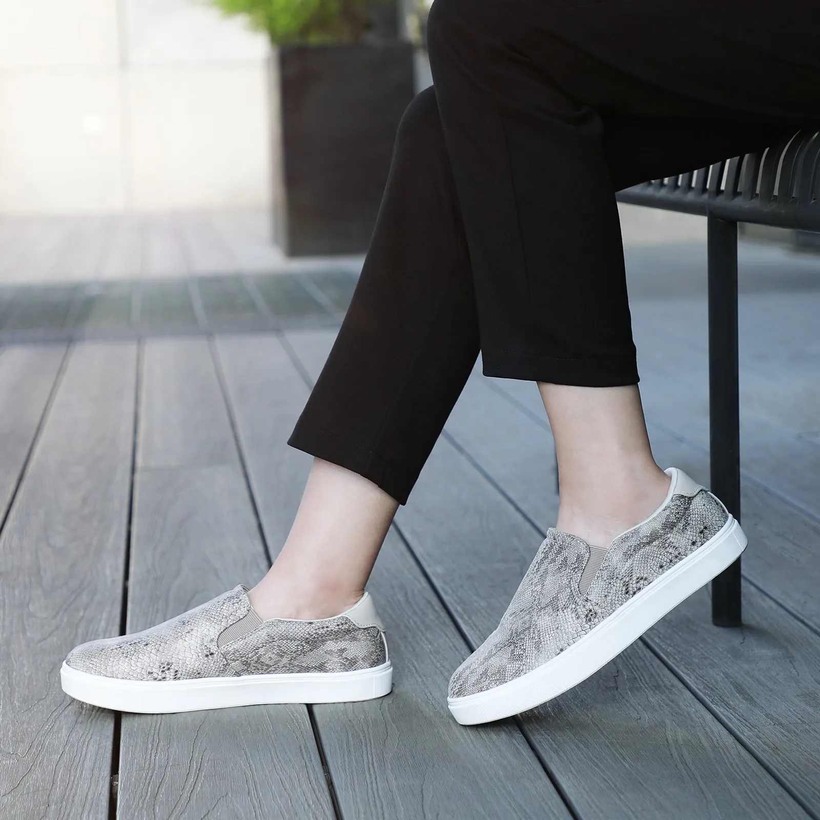 STQ Slip On Shoes for Women Comfort Fall Loafers Soft Business Casual Sneakers