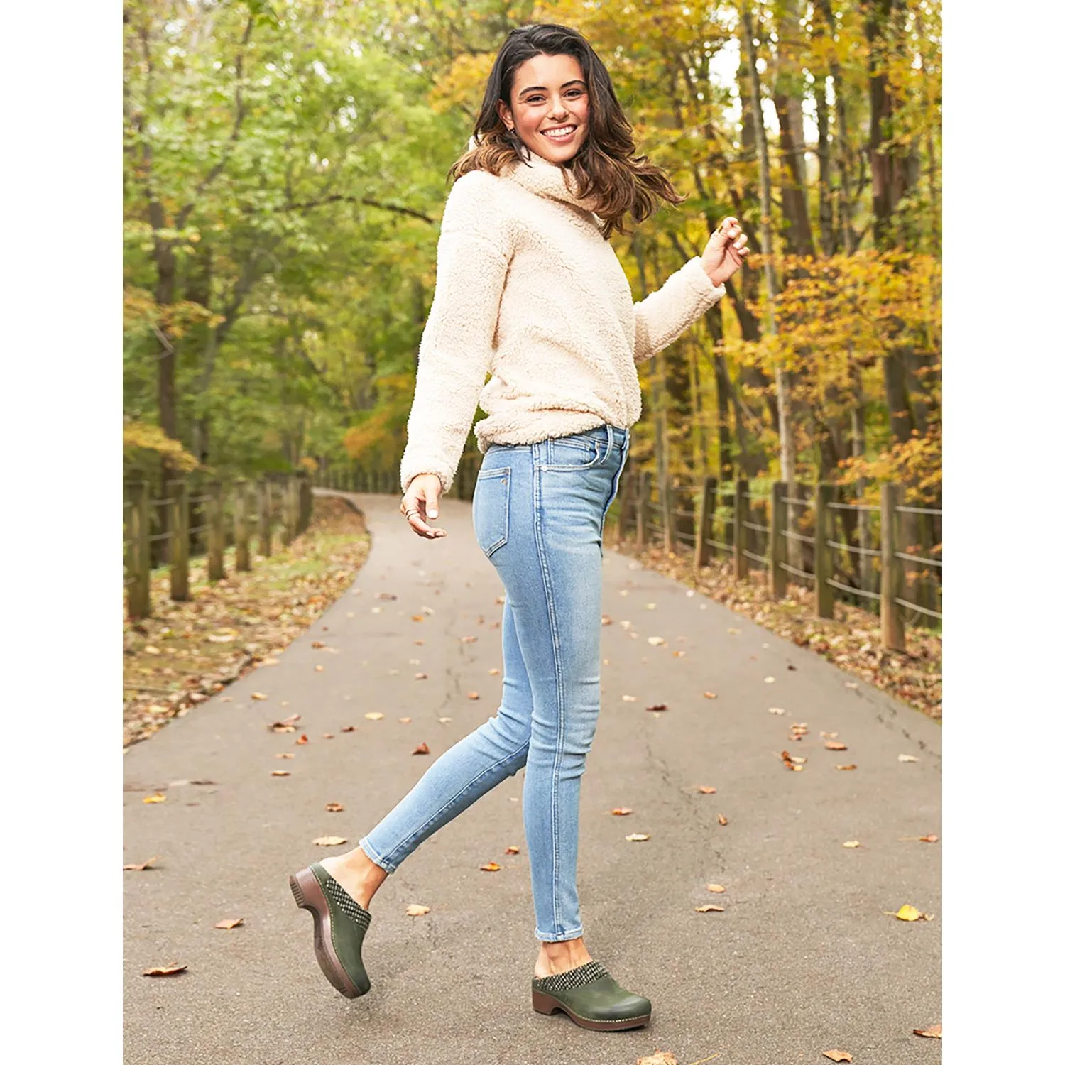 Women's Dansko Bev Tan Burnished Nubuck